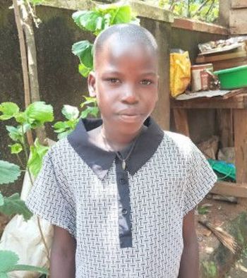 Click Mary's picture to sponsor her - She is 10 years old and wants to become a doctor.