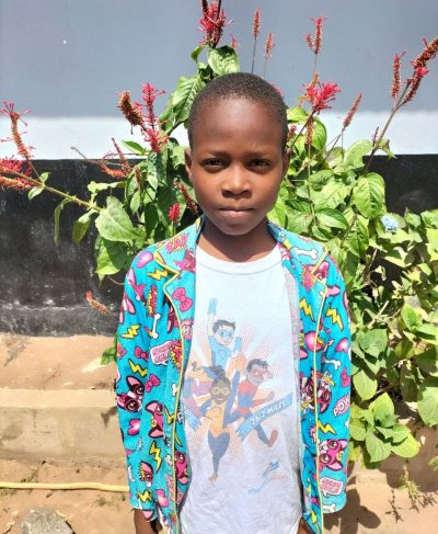 Click Erick's picture to sponsor him - He is 11 years old, enjoys learning English and hopes to be the president.
