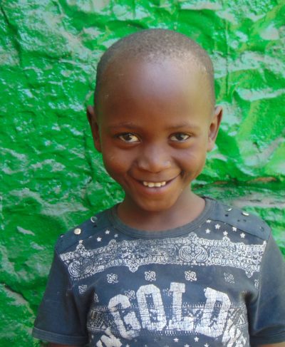 Click David's picture to sponsor him!