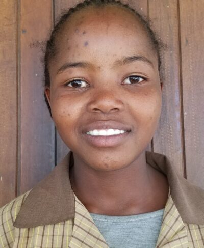 Click Jaydine's picture to sponsor her!