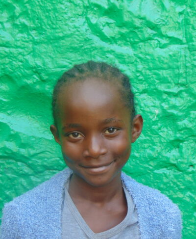Click Fidelma's picture to sponsor her!